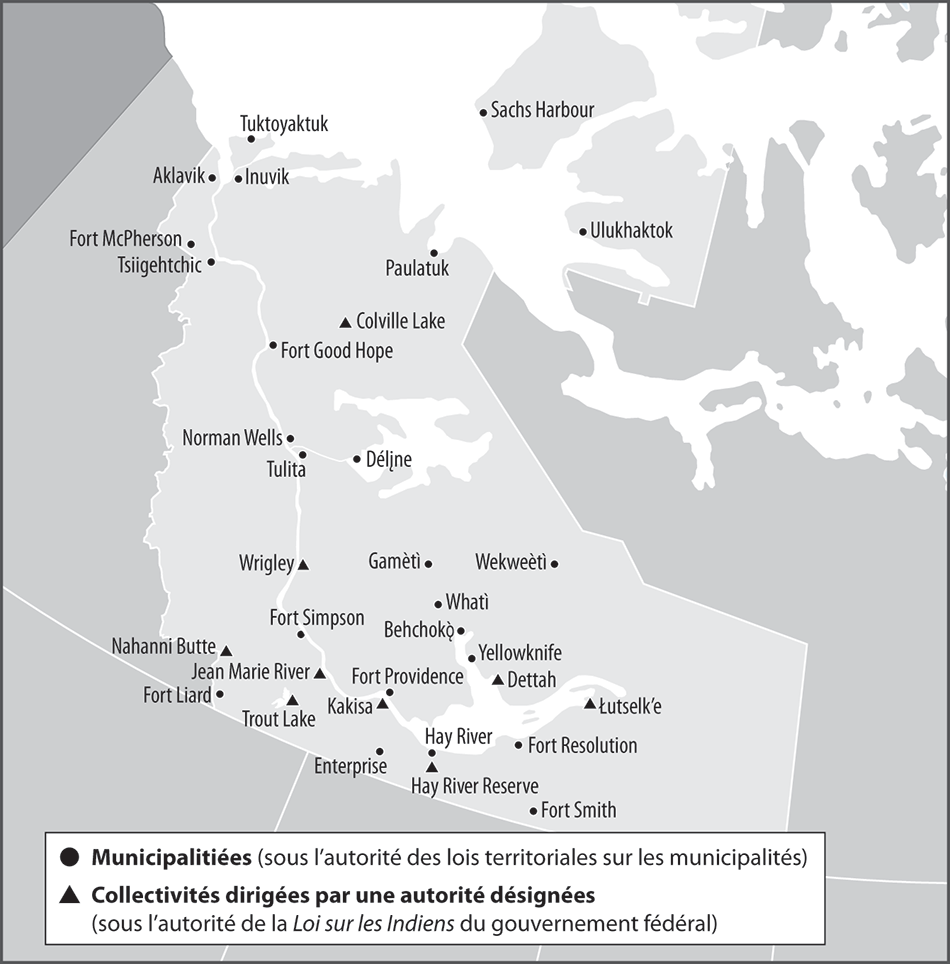 Carte géographique localisant les collectivités des Territoires du Nord-Ouest et indiquant leur statut juridique